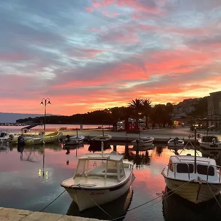 Damir Di Matteo Jelsa (Hvar)